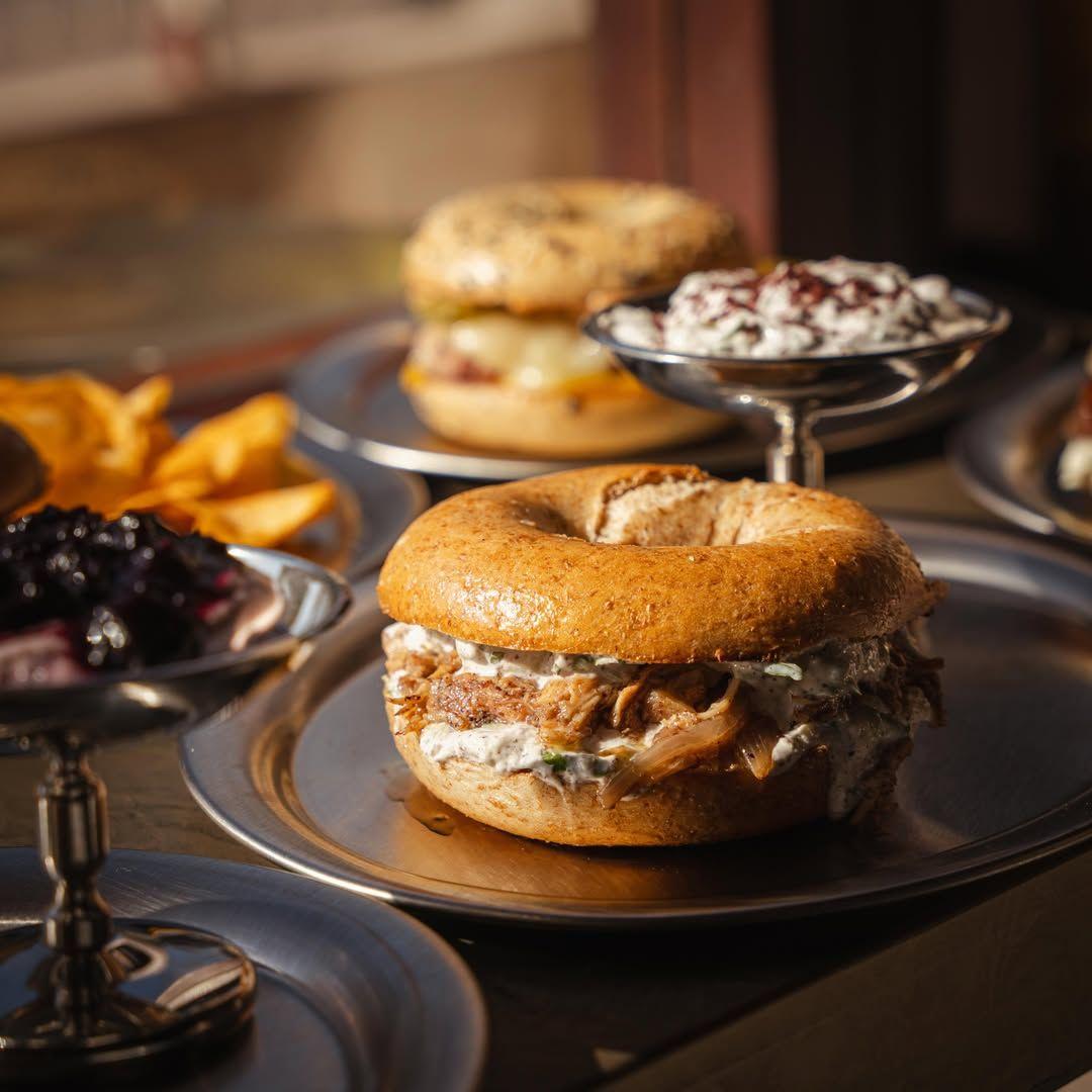 Dalia Bagels JVC: Dubai’s New York–Style Bagel Spot by the Pull Me Pizzeria Team