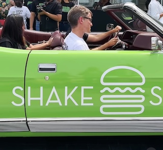 Shake Shack Drive-thru